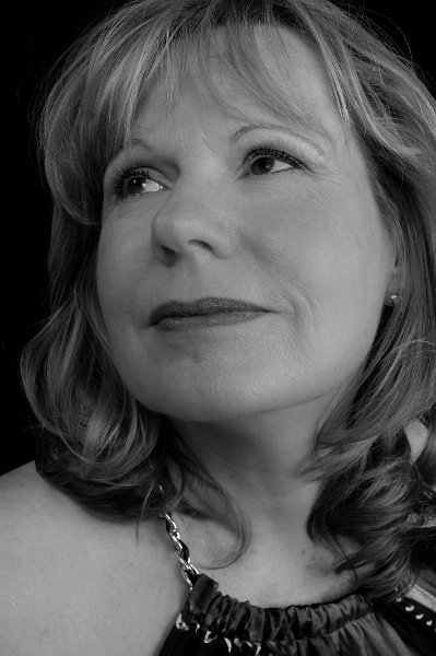 _7113061BN.jpg - Frente a la cámara  - Retratos de estudio -