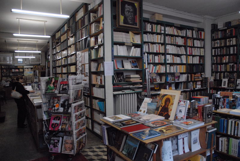 libreria_paris0001.JPG - Libreria rusa - divinidad