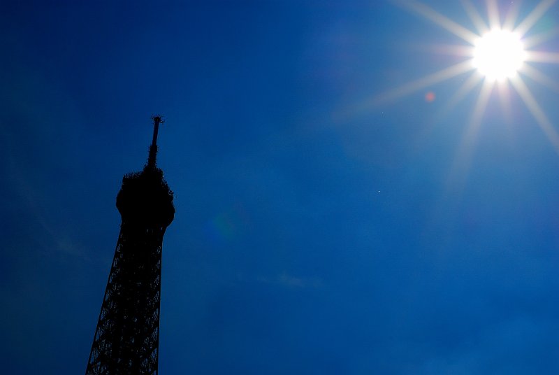 jsiro20070506.JPG - - Paris - ¿De quién es la TORRE?
