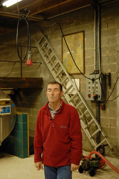 _S102075.jpg - Fixin : vigneron